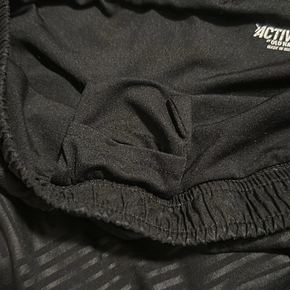 Old Navy Active Shorts - Picture 3 of 5